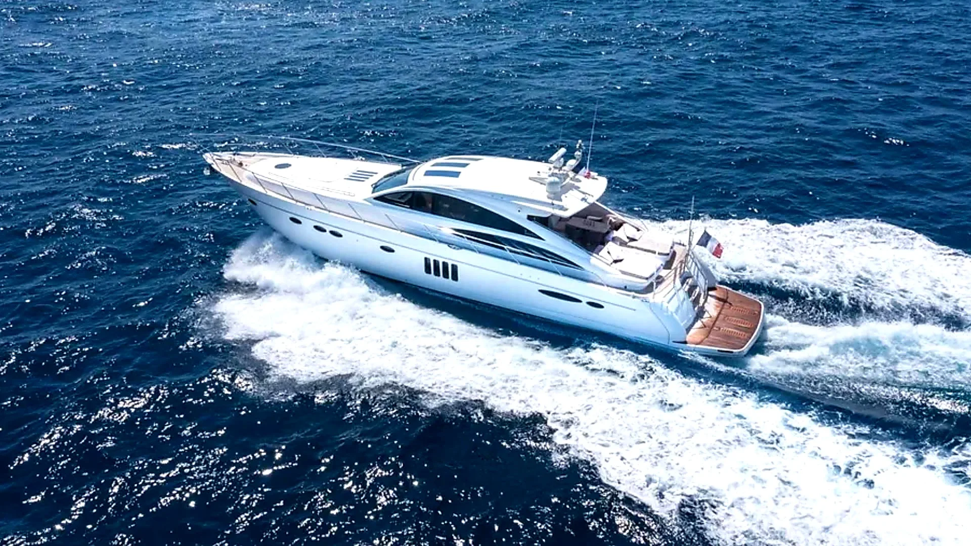 FERRETTI 720
